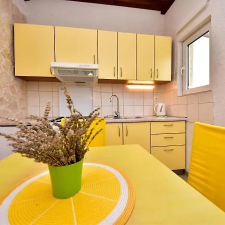 Apartamento Marija-1 By Interhome